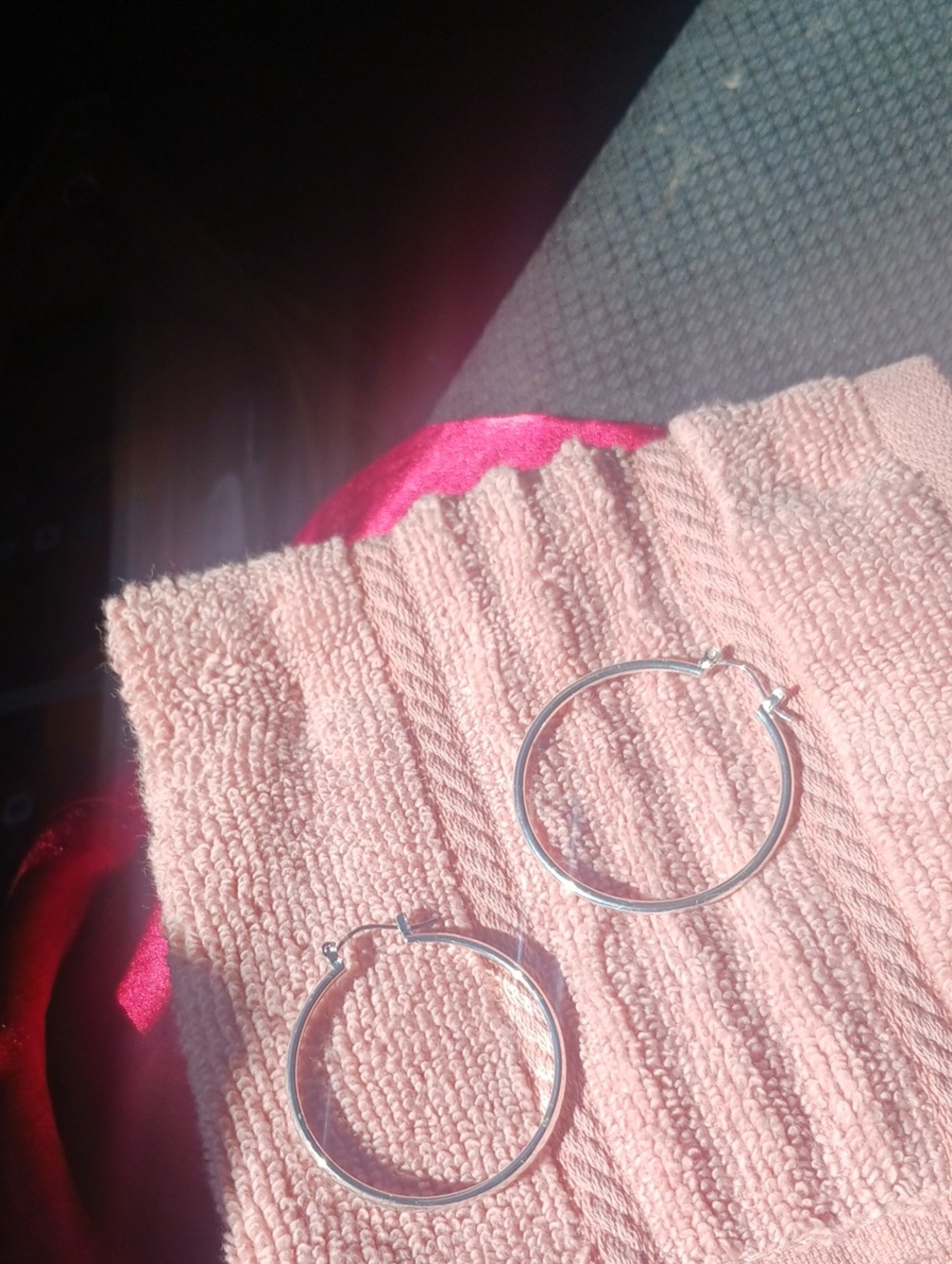 Classic Silver Hoop Earrings - Sleek Women's Hoops